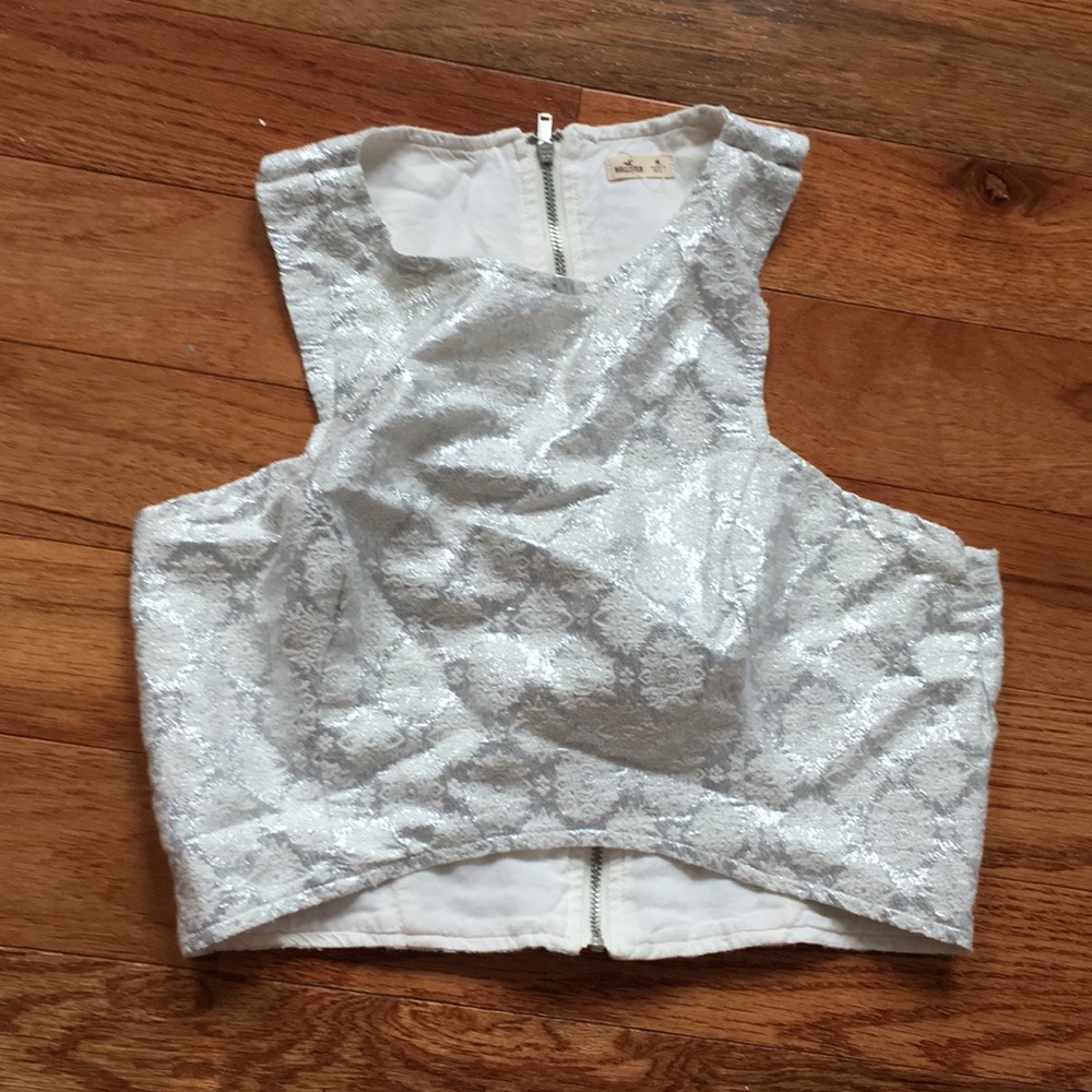 Hollister metallic top